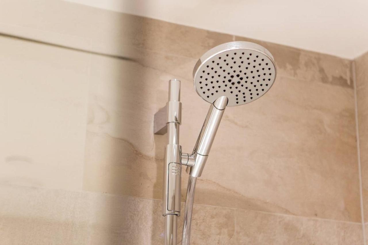 Joivy Exquisite Flat In The City Centre Edinburgh Ngoại thất bức ảnh