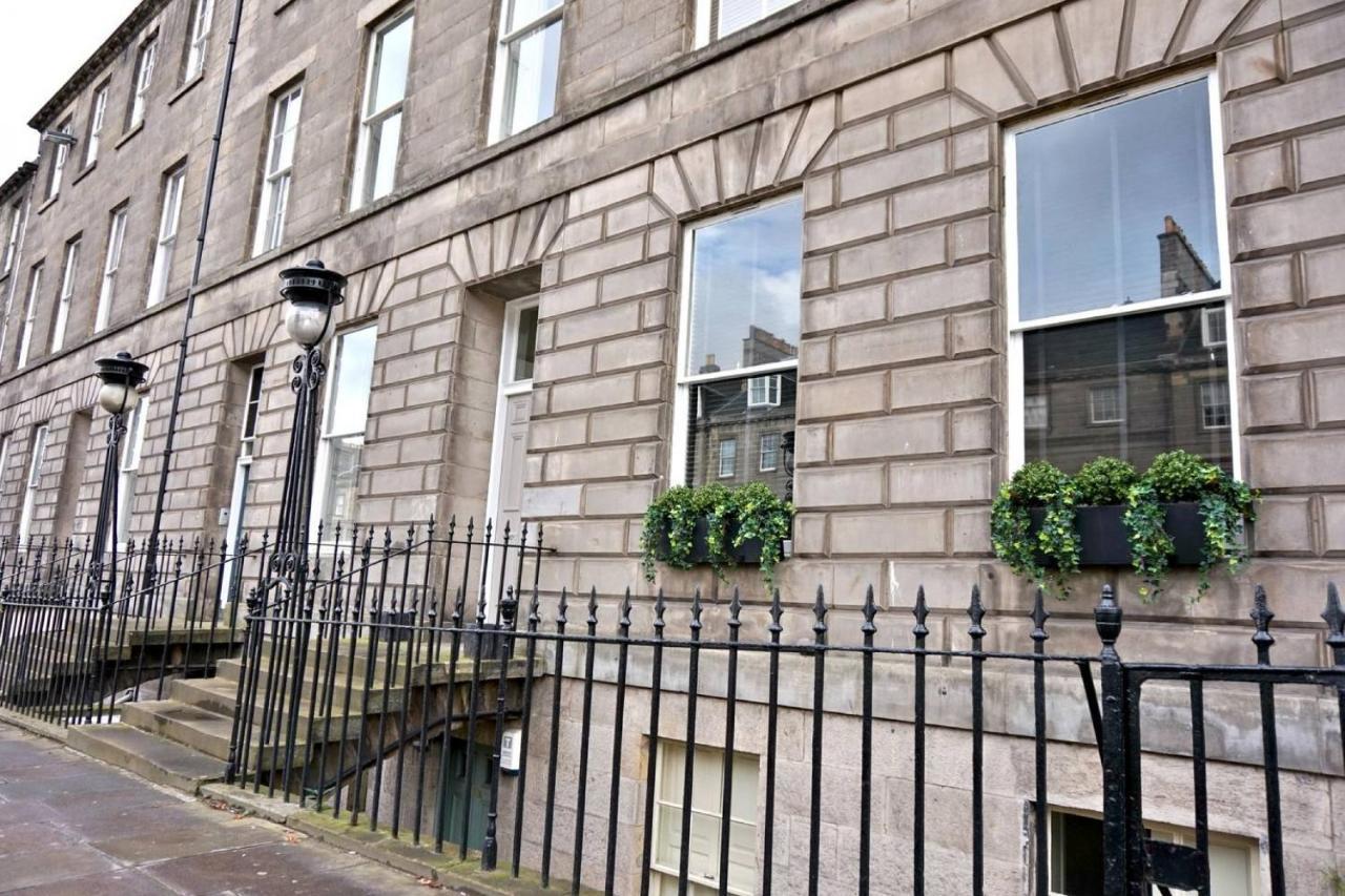 Joivy Exquisite Flat In The City Centre Edinburgh Ngoại thất bức ảnh